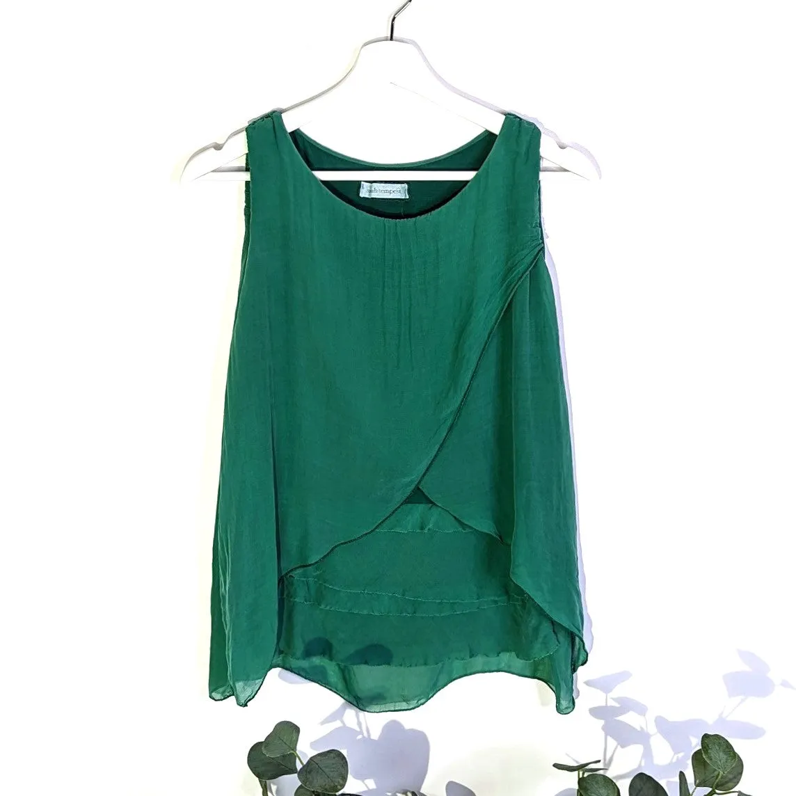 Cute 100% silk crossover top (S-M)