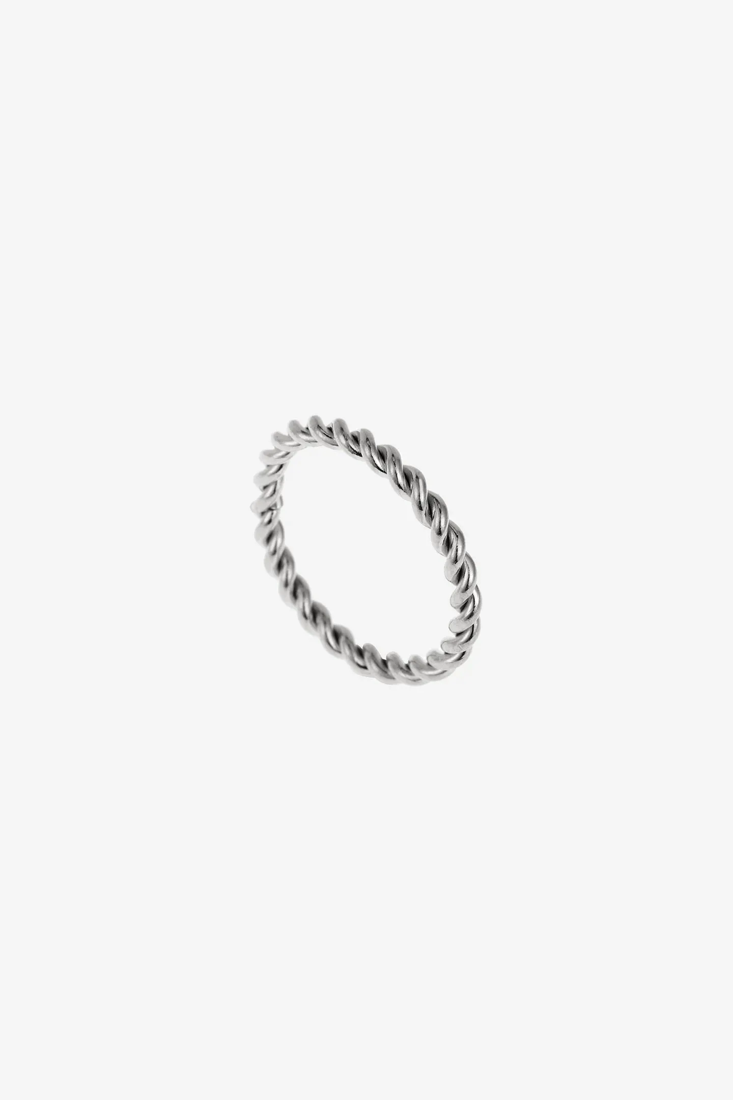 Minimalist Twisted Ring | Silver